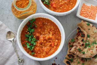 Raudonųjų lęšių sriuba