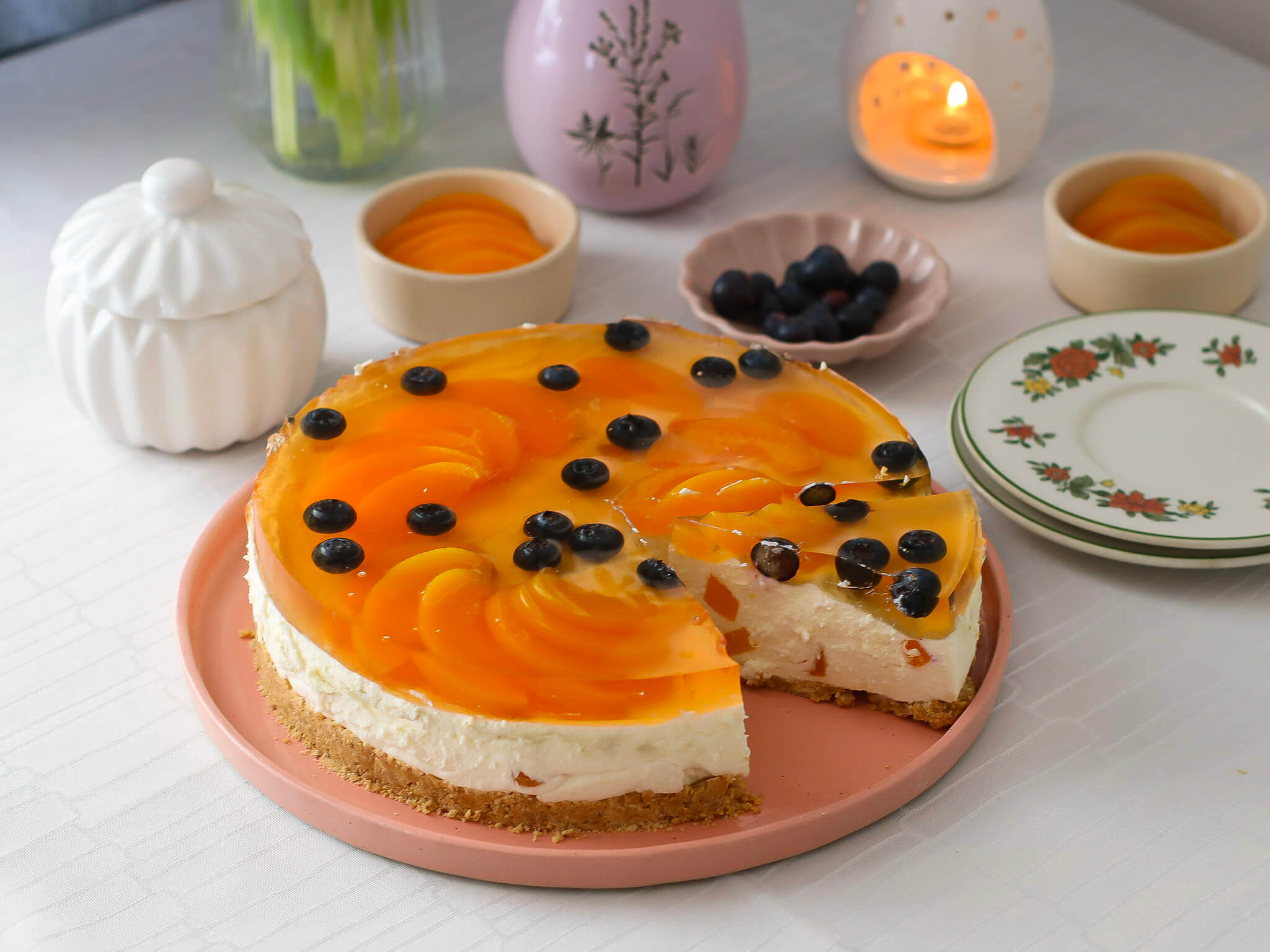 Nekeptas varškės tortas su žele