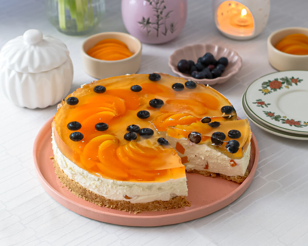 Nekeptas varškės tortas su žele