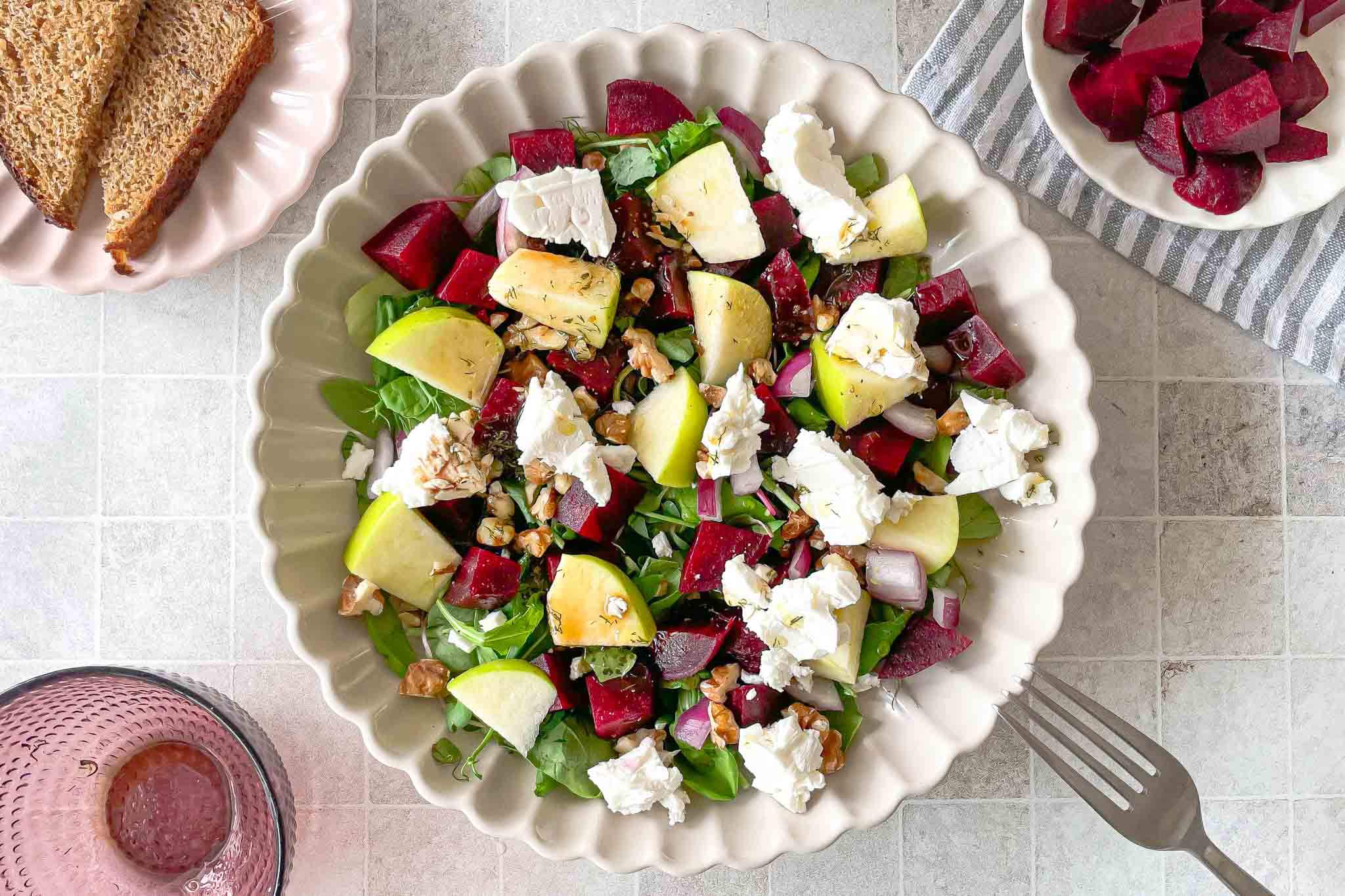 Burokėlių salotos su feta