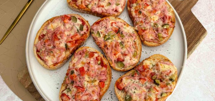 Karšti sumuštiniai orkaitėje su dešra